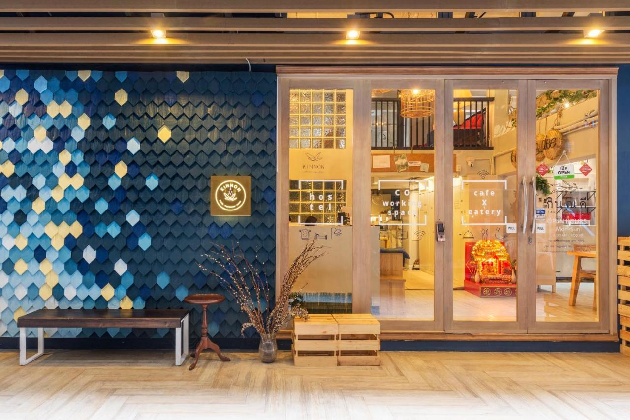 Kinnon Deluxe Hostel Coworking Cafe Bangkok Exterior photo